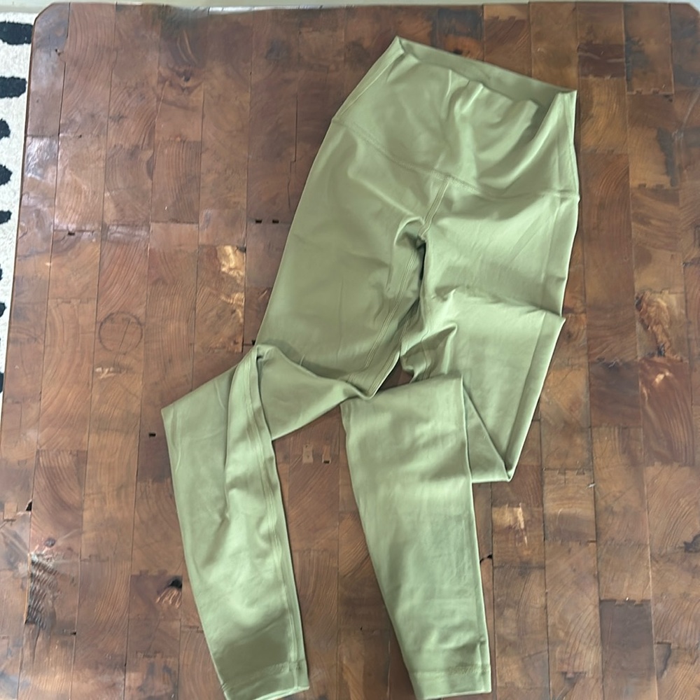 Lululemon tights